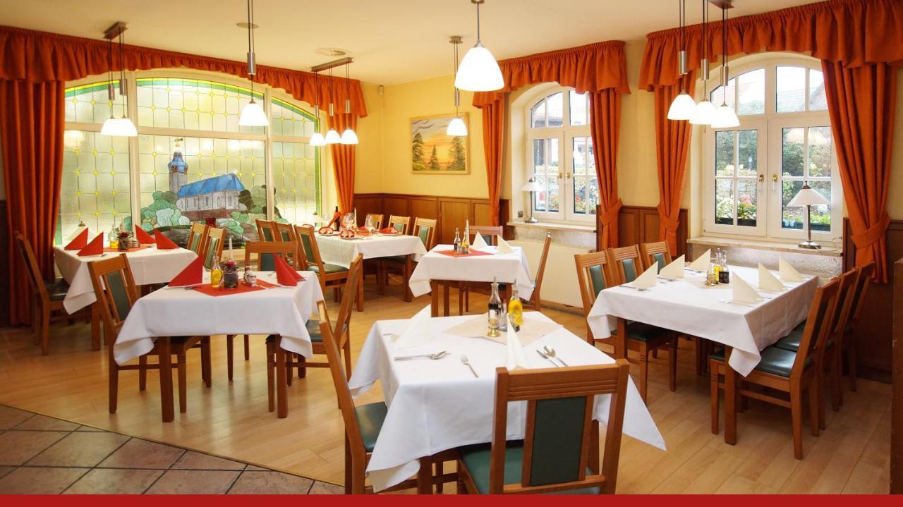 Hotel & Restaurant "Zur Linde" Spergau Εξωτερικό φωτογραφία