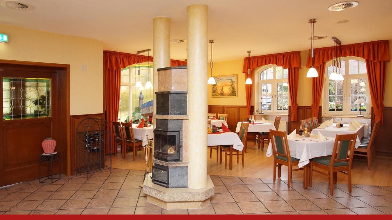 Hotel & Restaurant "Zur Linde" Spergau Εξωτερικό φωτογραφία